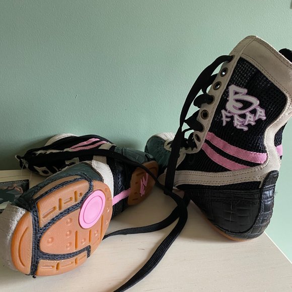 NWT Brian Freedman Dance Sneakers - Picture 3 of 5